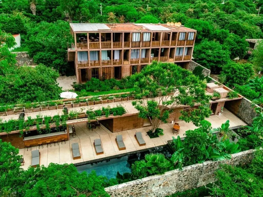 Casa de Agua - Image 1