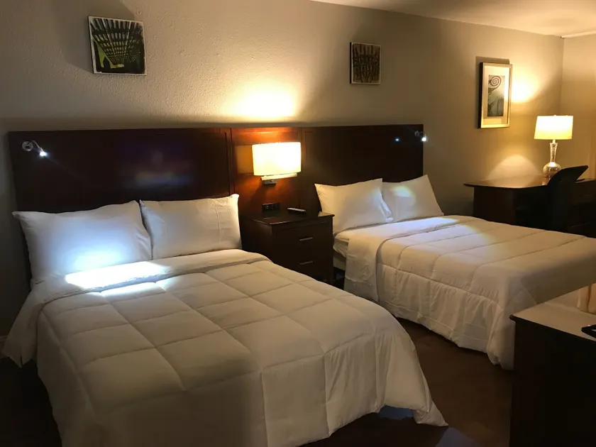 Stratus Suites Boutique Hotel - Image 1