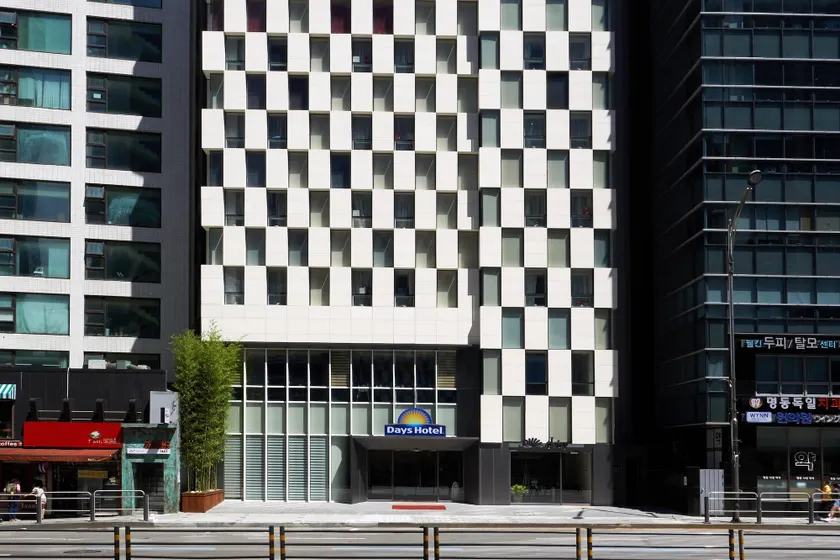 Days Hotel by Wyndham Seoul Myeongdong - Image 1