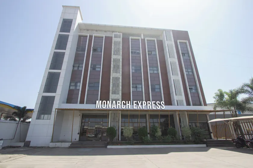 Monarch Express - Image 1