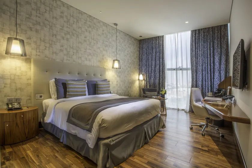 The Avenue Hotel - Image 1