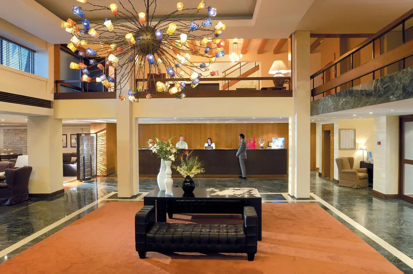 Grand Resort Lagonissi - Hall