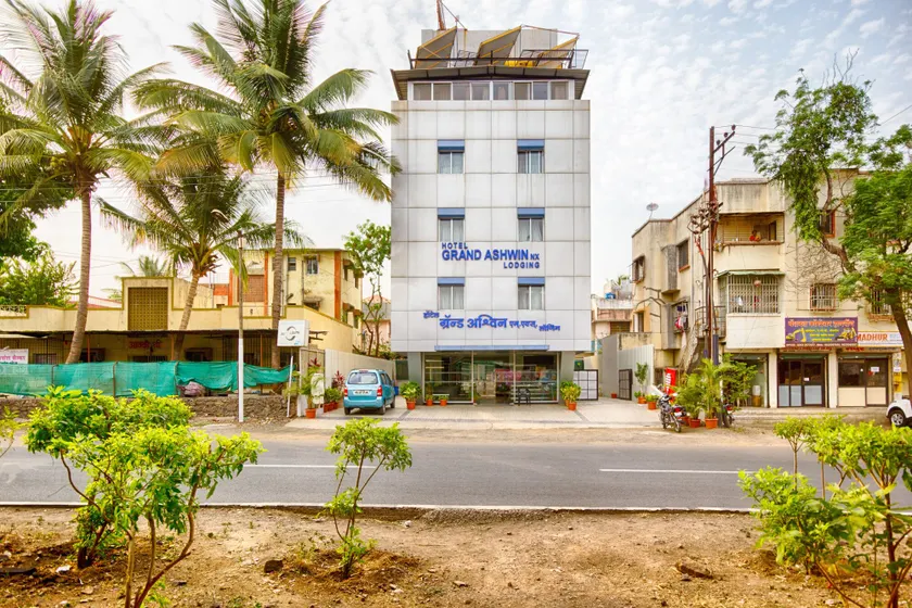 Hotel Grand Ashwin - Image 1