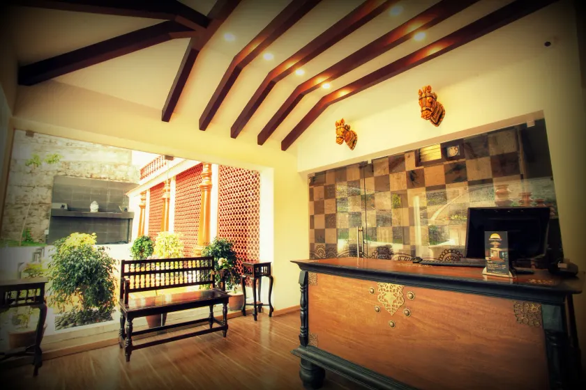 Summer House - Image 1