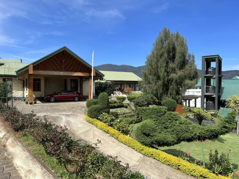 Tea Bush Hotel - Image 1