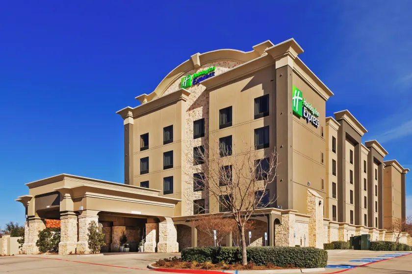 Holiday Inn Express Frisco Legacy Park Area by IHG - Image 1