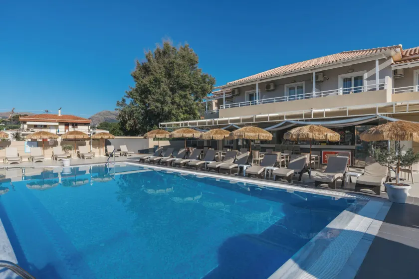 Esperia Hotel - Image 1