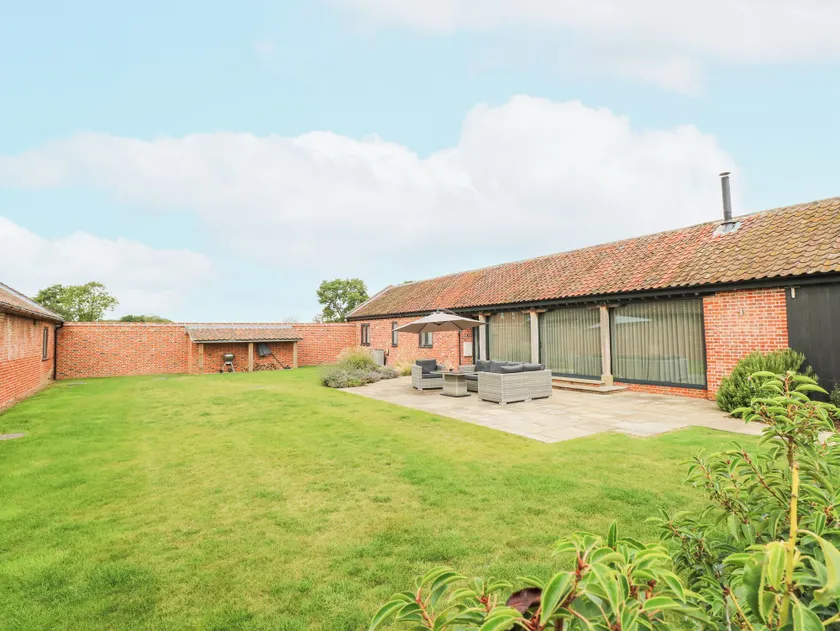 Shorthorn Barn - Image 1