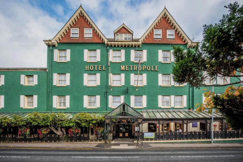 Metropole Hotel and Spa - Image 1