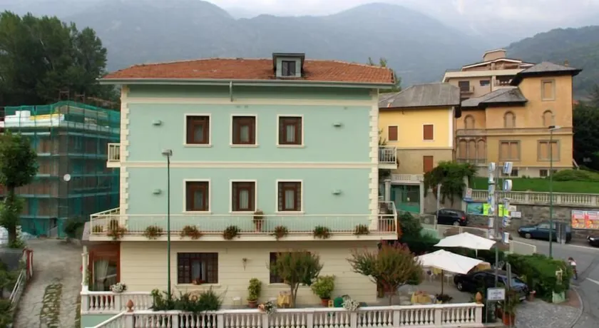 Hotel Olympic - Image 1