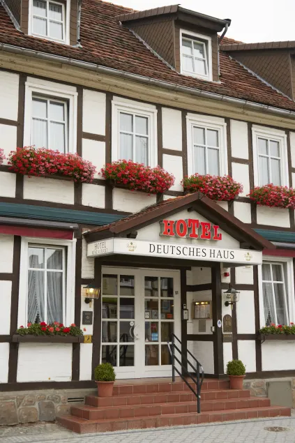 Flair Hotel Deutsches Haus - Image 1