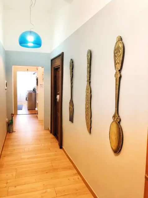Al Cavour 34 - Interior entrance