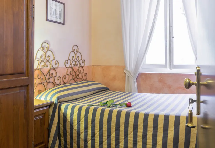 Hotel Monica - Image 1