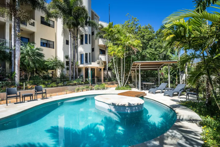 Mirra Chana Beachfront Apartments Mooloolaba - Image 1