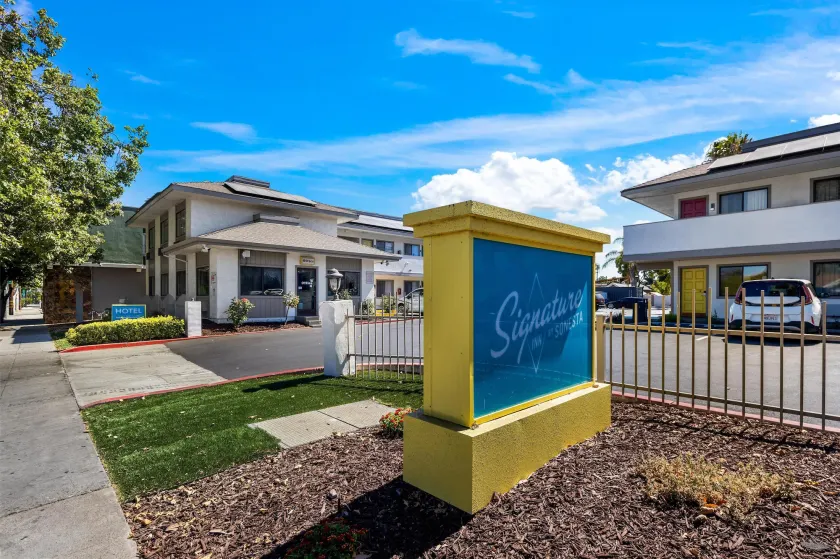 Signature Inn San Jose - Image 1