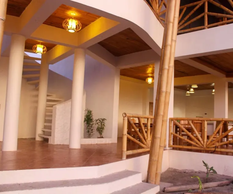 Seaside Garden Ecolodge Mompiche - Interior entrance