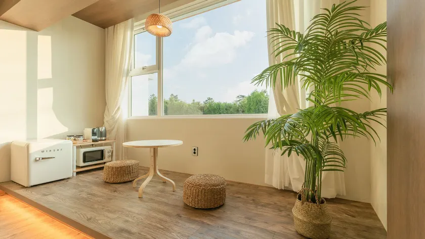Gili Resort - Image 1