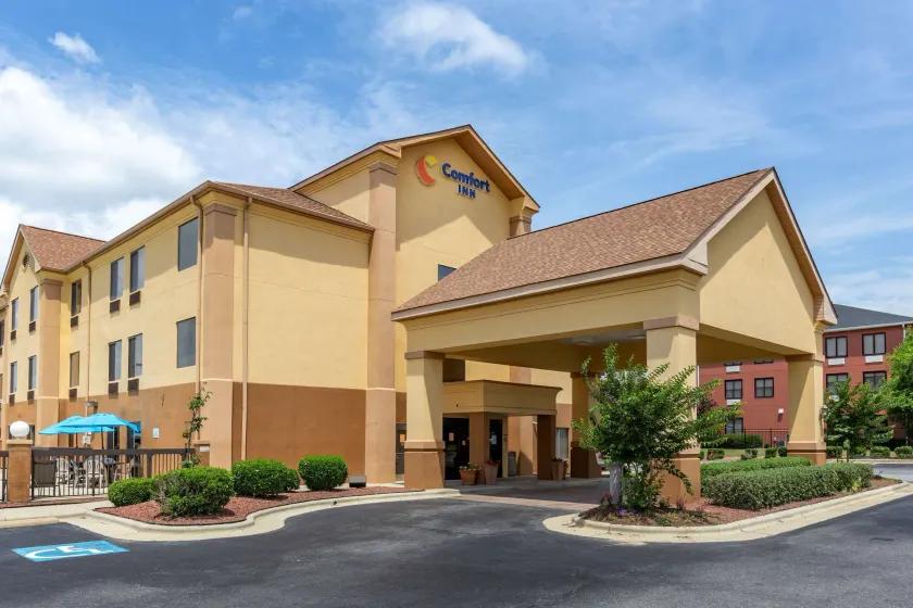 Comfort Inn Garner Clayton I-40 - Image 1