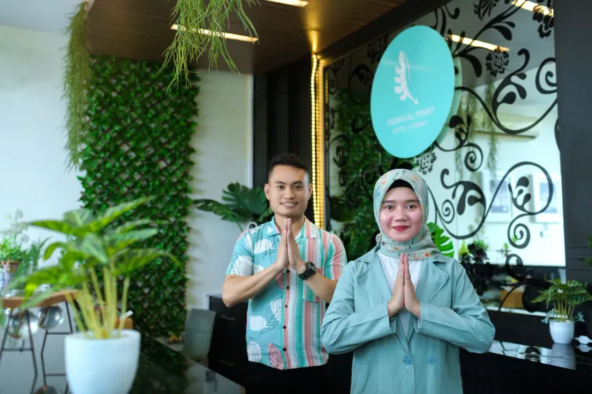 Tropical Point Hotel Syariah - Image 1