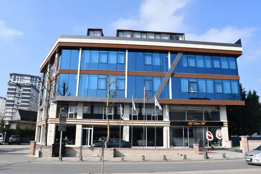 Hmz LUXURY HOTEL - Image 1