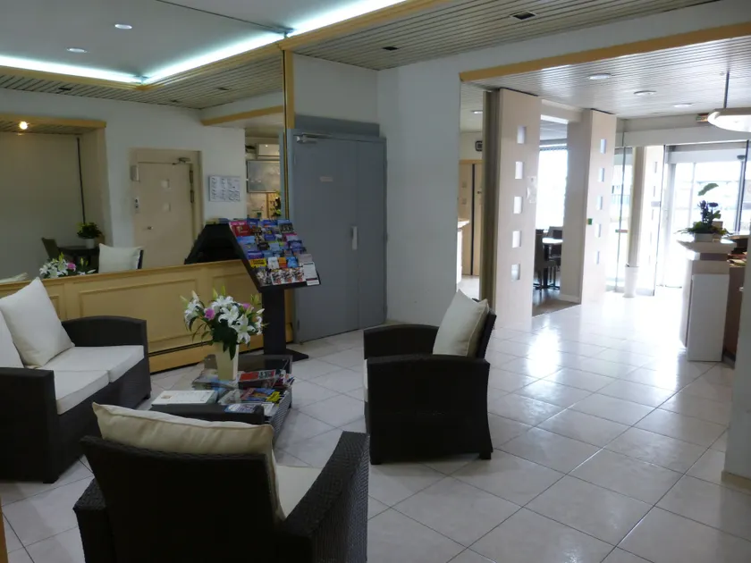 Hôtel Terminus - Image 1