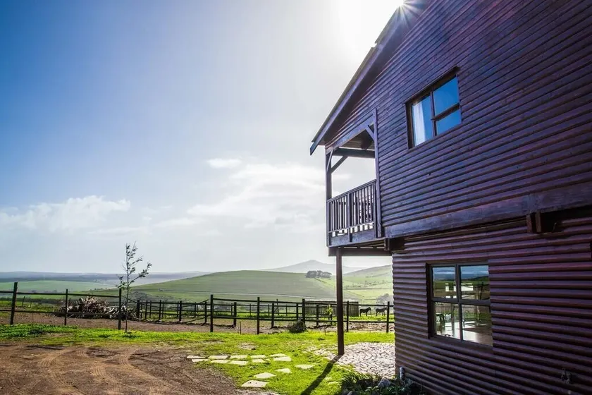 Anna Beulah Farm - Image 1