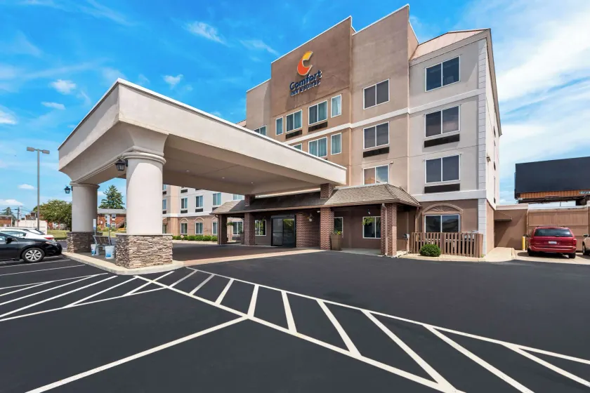 Comfort Inn & Suites Heath - Newark South - Image 1