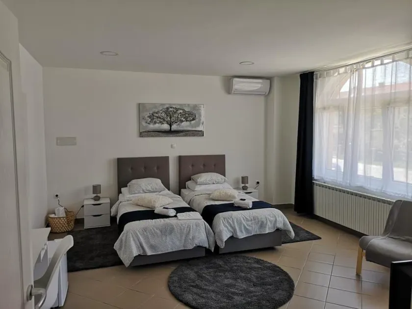 Marko Airport Rooms - Image 1