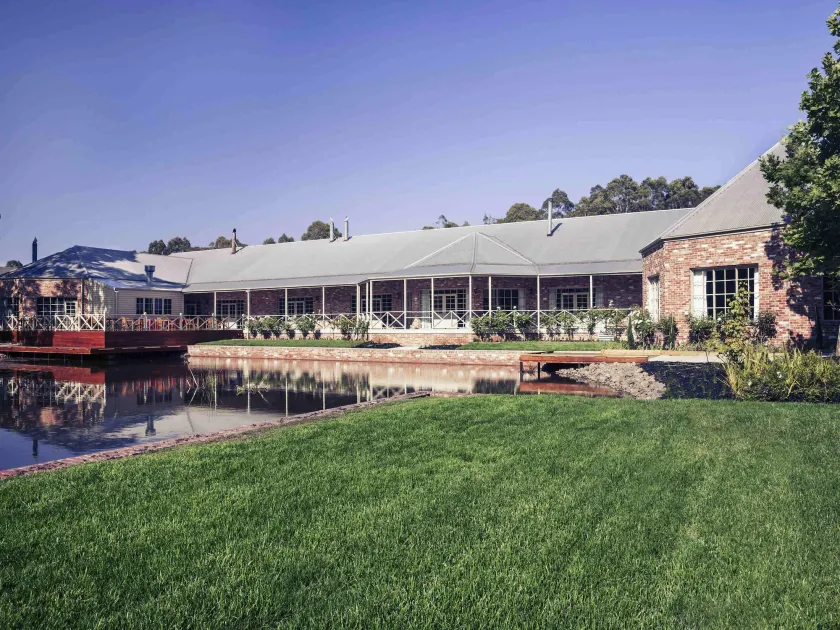 Mercure Ballarat Hotel & Convention Centre - Image 1