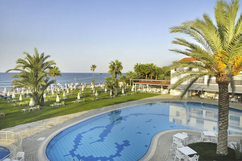 Akti Beach Hotel & Village Resort - Image 1