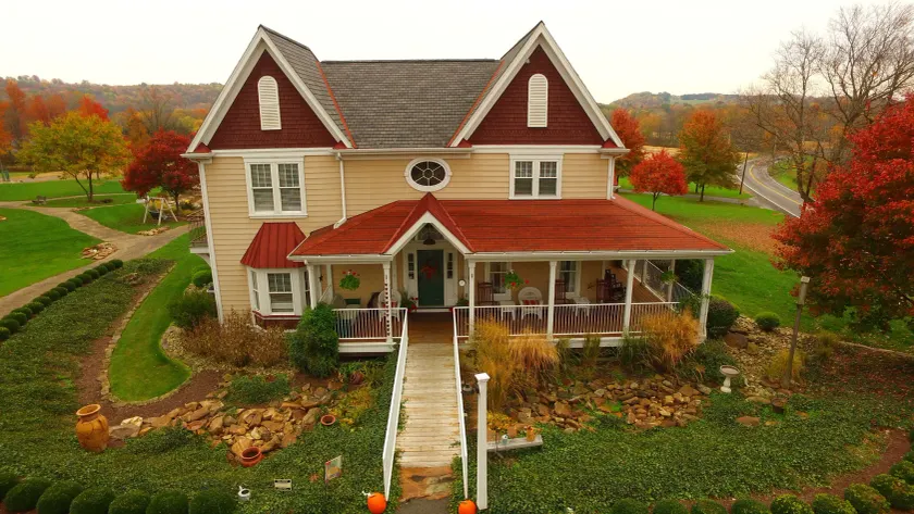 Chapel Valley Estate bed & breakfast - Image 1