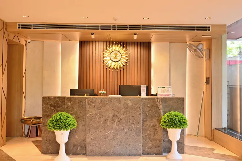 Hotel Silver Land New Digha with Rooftop Pool - Reception