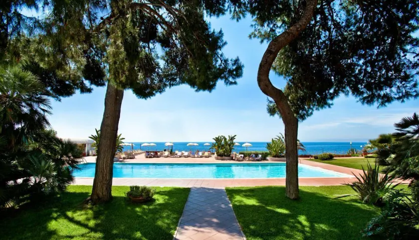 Grand Hotel Baia Verde - Image 1