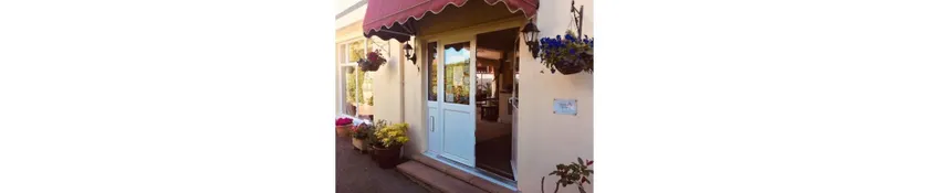Seawold Guest House - Image 1