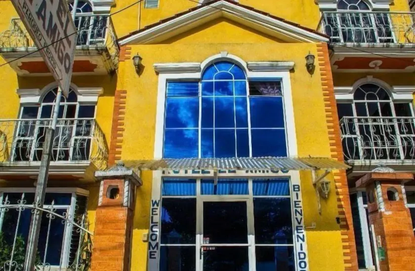 Hotel Amigo - Image 1