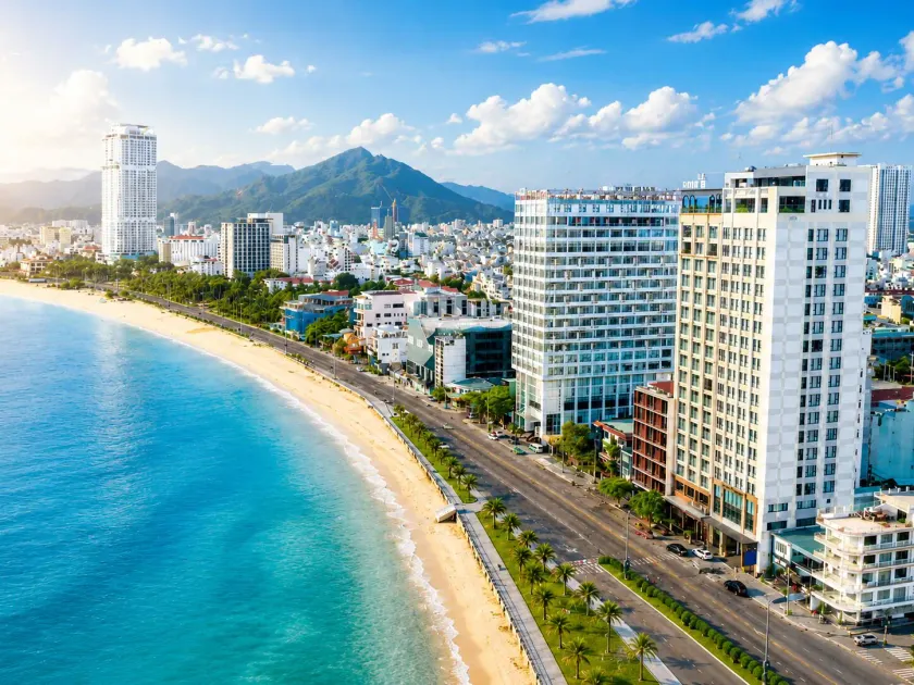 Canary Gold Hotel Quy Nhơn - Beachfront - Iconic Location - Image 1