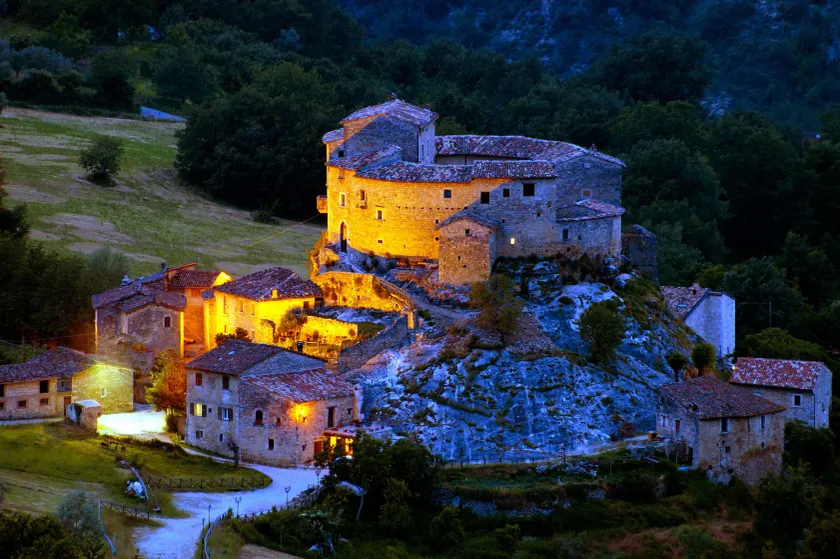 Castel Di Luco - Authentic 11th-Century Castle - Image 1