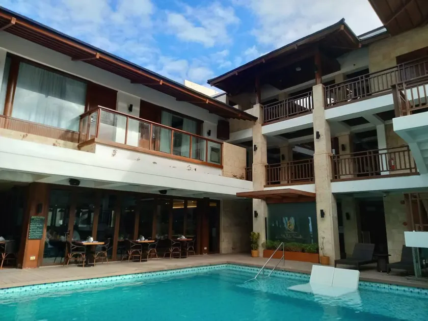 Mandarin White Sand Boracay - Image 1