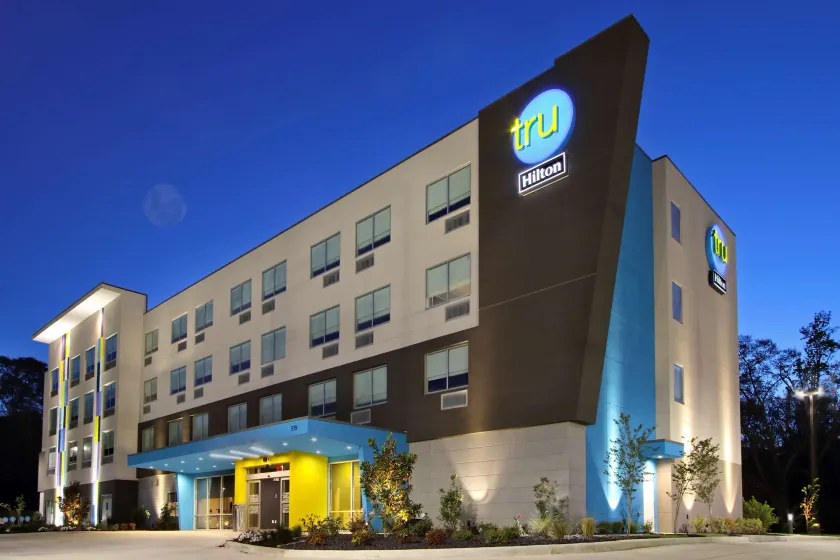 Tru By Hilton Meridian - Image 1