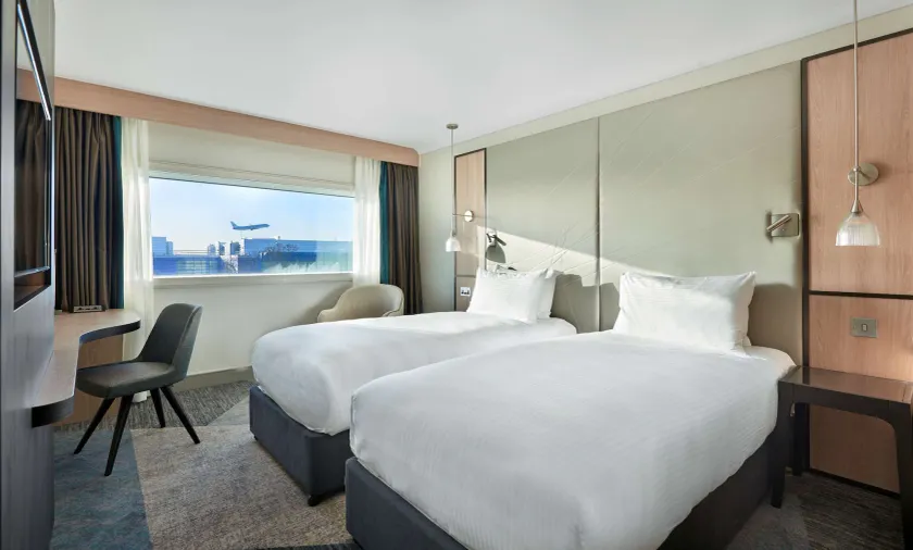 Hyatt Place London Heathrow Airport - Image 1