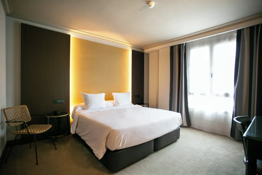 Hotel Sercotel Ciudad de Oviedo - Image 1