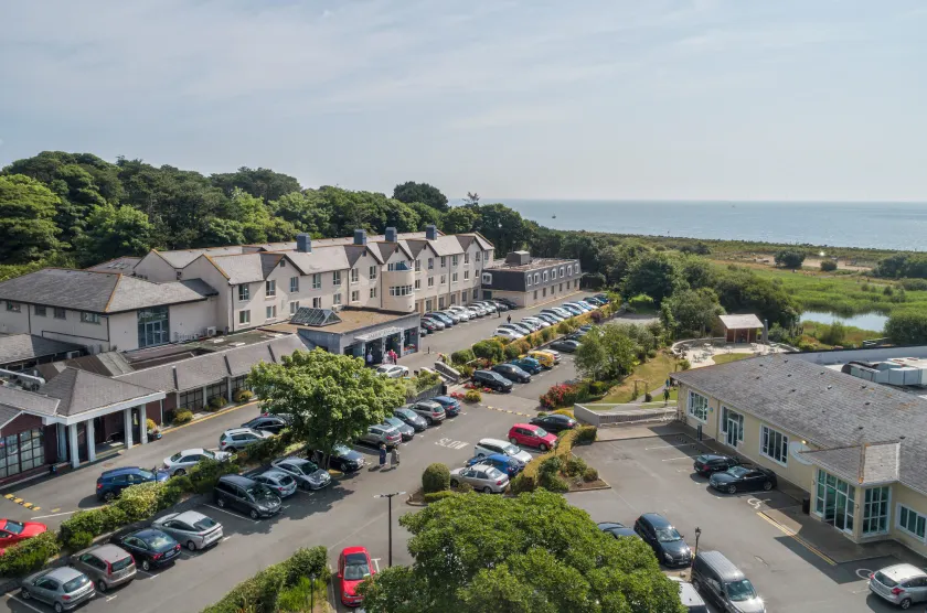 Arklow Bay Hotel - Image 1