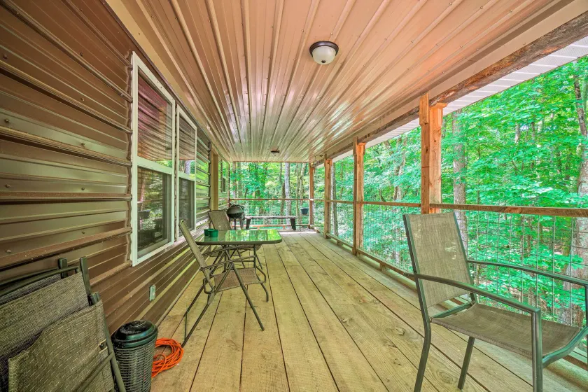 Peaceful Decatur Cabin w/ Grill & Fire Pit! - Image 1