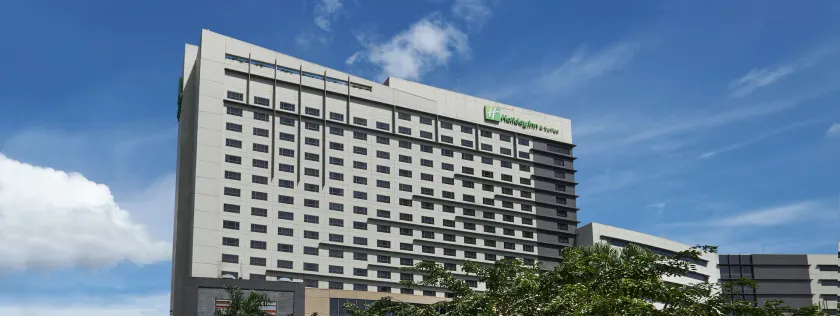 Holiday Inn & Suites Makati by IHG - Image 1
