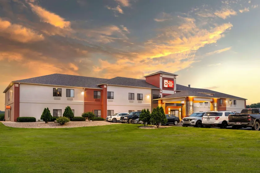 Best Western Plus Albert Lea I-90/I-35 Hotel - Image 1