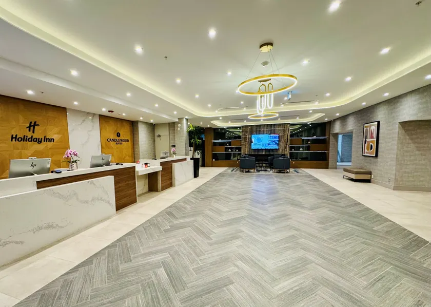 Holiday Inn Burlington Conference Centre by IHG - Inngangsparti