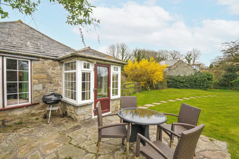 Tumrose Cottage - Image 1