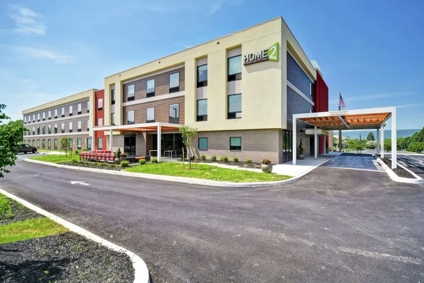 Home2 Suites by Hilton Mechanicsburg - Image 1