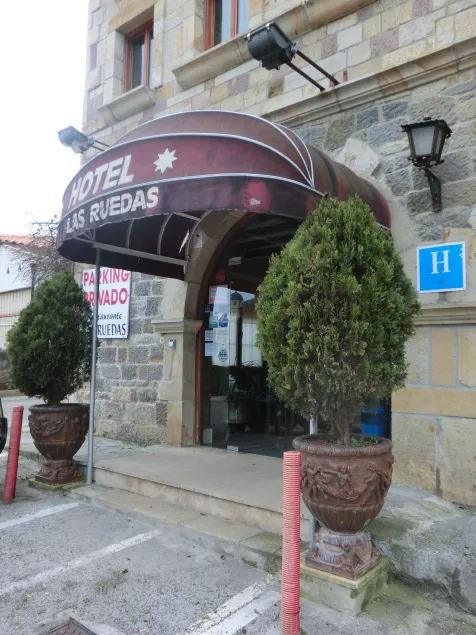 Hotel Las Ruedas - Image 1