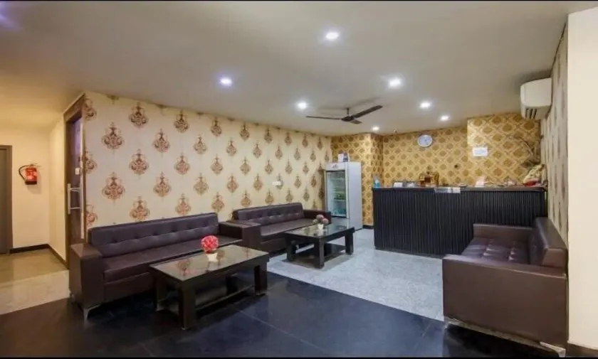 Hotel Noida Express - Reception